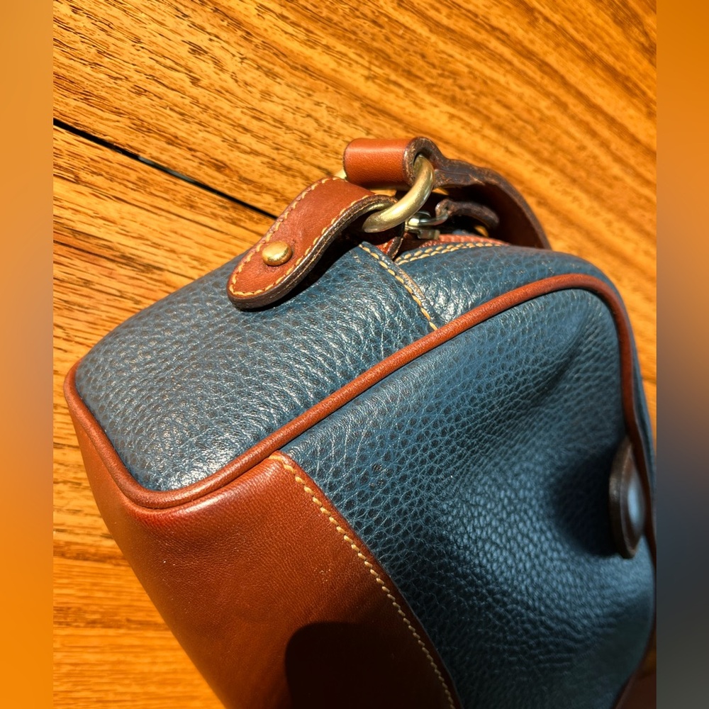 Vintage Coach Alexandria Zip from Sheridan Collection - All Weather Leather - Picture 11 of 16